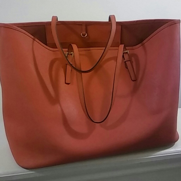 Purse - Picture 2 of 3